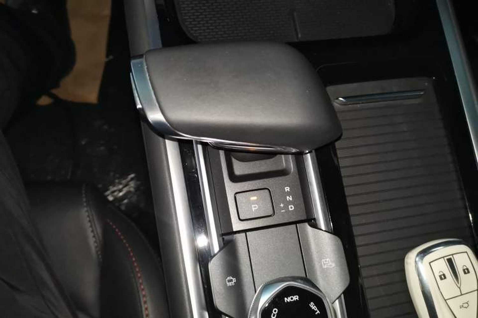 Used CHANGAN CS55PLUS 2024 3rd Generation 1.5T DCT Excellence Model Gear Lever