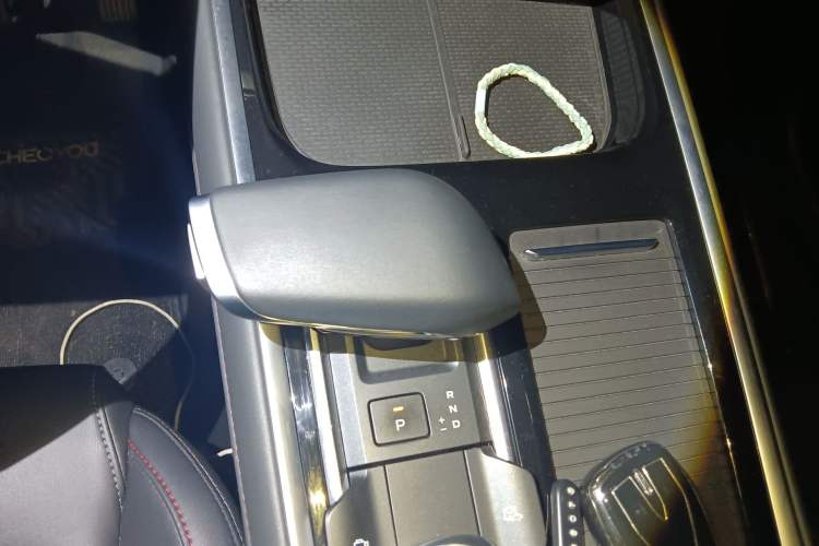 Used CHANGAN CS55PLUS 2024 3rd Generation 1.5T DCT Prestige Model Gear Lever
