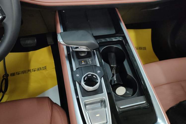 Used CHANGAN CS55PLUS 2024 3rd Generation 1.5T DCT Excellence Model Gear Lever