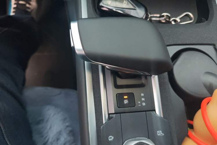 Used CHANGAN CS55PLUS 2024 3rd Generation 1.5T DCT Prestige Model Gear Lever