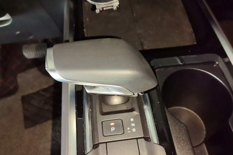 Used CHANGAN CS55PLUS 2024 3rd Generation 1.5T DCT Excellence Model Gear Lever