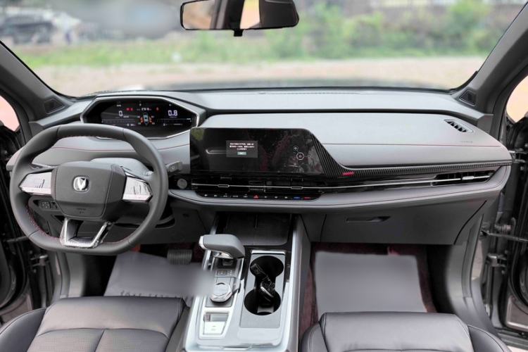 Used CHANGAN CS55PLUS 2024 3rd Generation 1.5T DCT Excellence Model Interior 1