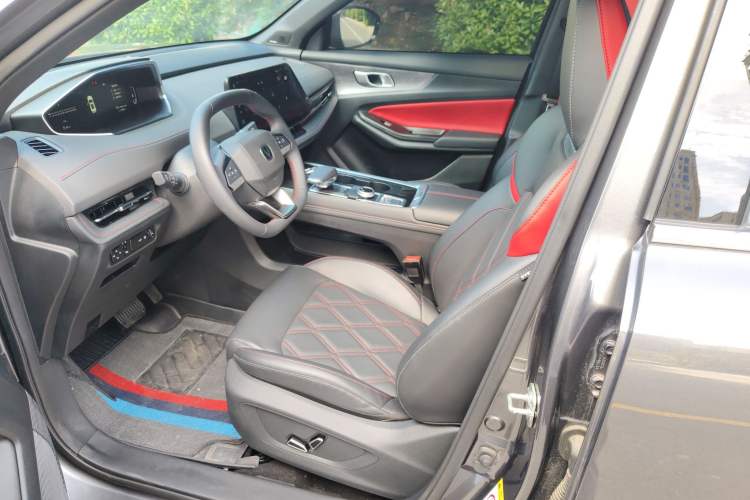 Used CHANGAN CS55PLUS 2024 3rd Generation 1.5T DCT Prestige Model Interior 1