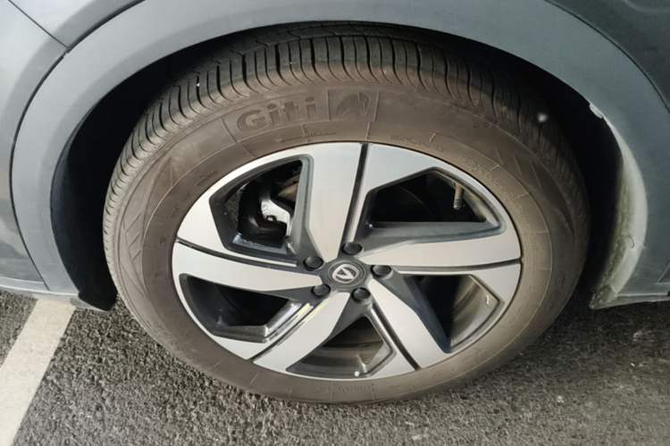 Used CHANGAN CS55PLUS 2024 3rd Generation 1.5T DCT Prestige Model Left Front Wheel Hub