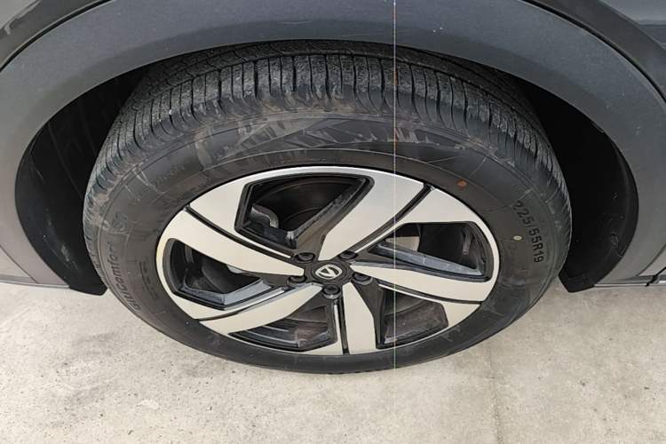 Used CHANGAN CS55PLUS 2024 3rd Generation 1.5T DCT Prestige Model Left Front Wheel Hub