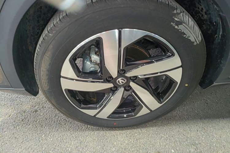 Used CHANGAN CS55PLUS 2024 3rd Generation 1.5T DCT Excellence Model Left Front Wheel Hub