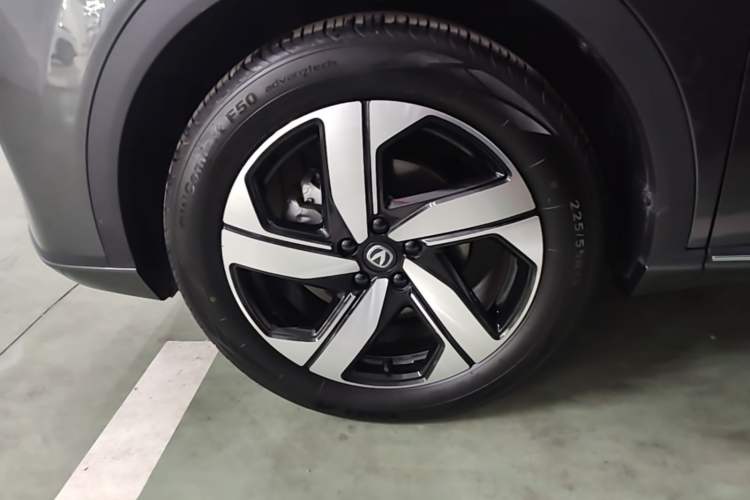 Used CHANGAN CS55PLUS 2024 3rd Generation 1.5T DCT Excellence Model Left Front Wheel Hub