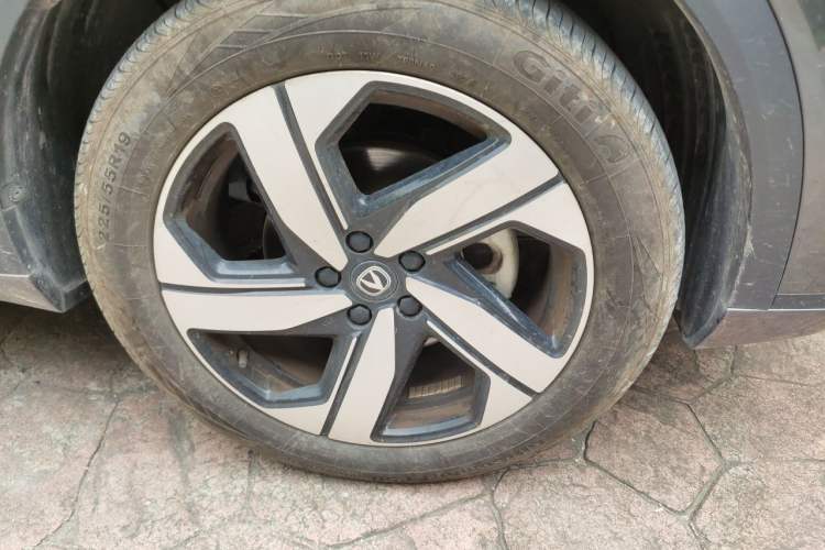 Used CHANGAN CS55PLUS 2024 3rd Generation 1.5T DCT Excellence Model Right Front Wheel Hub