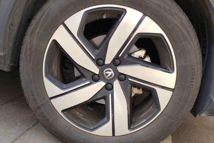 Used CHANGAN CS55PLUS 2024 3rd Generation 1.5T DCT Excellence Model Right Front Wheel Hub