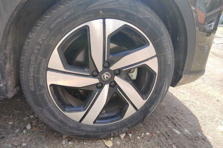 Used CHANGAN CS55PLUS 2024 3rd Generation 1.5T DCT Prestige Model Right Front Wheel Hub
