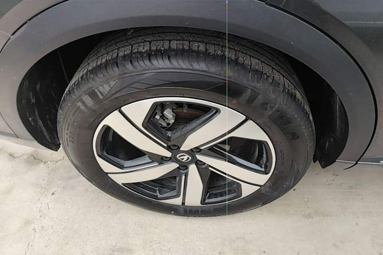 Used CHANGAN CS55PLUS 2024 3rd Generation 1.5T DCT Prestige Model Right Rear Wheel Hub