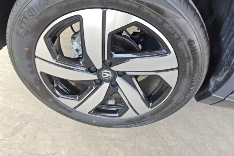 Used CHANGAN CS55PLUS 2024 3rd Generation 1.5T DCT Excellence Model Right Rear Wheel Hub
