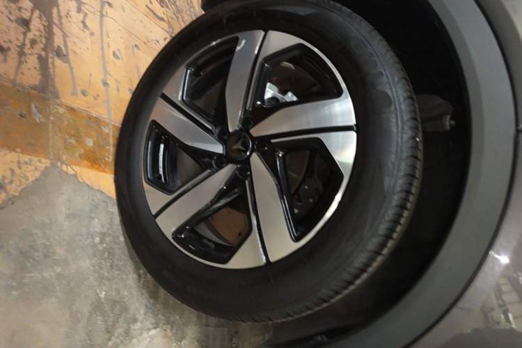 Used CHANGAN CS55PLUS 2024 3rd Generation 1.5T DCT Prestige Model Right Rear Wheel Hub