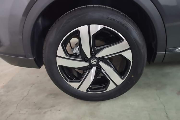 Used CHANGAN CS55PLUS 2024 3rd Generation 1.5T DCT Excellence Model Right Rear Wheel Hub