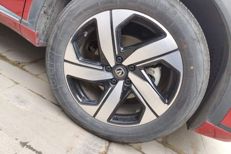 Used CHANGAN CS55PLUS 2024 3rd Generation 1.5T DCT Prestige Model Right Front Wheel Hub