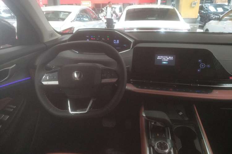 Used CHANGAN CS55PLUS 2024 3rd Generation 1.5T DCT Excellence Model Center Console