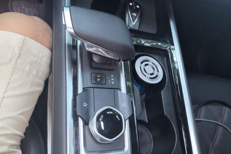 Used CHANGAN CS55PLUS 2024 3rd Generation 1.5T DCT Prestige Model Gear Lever