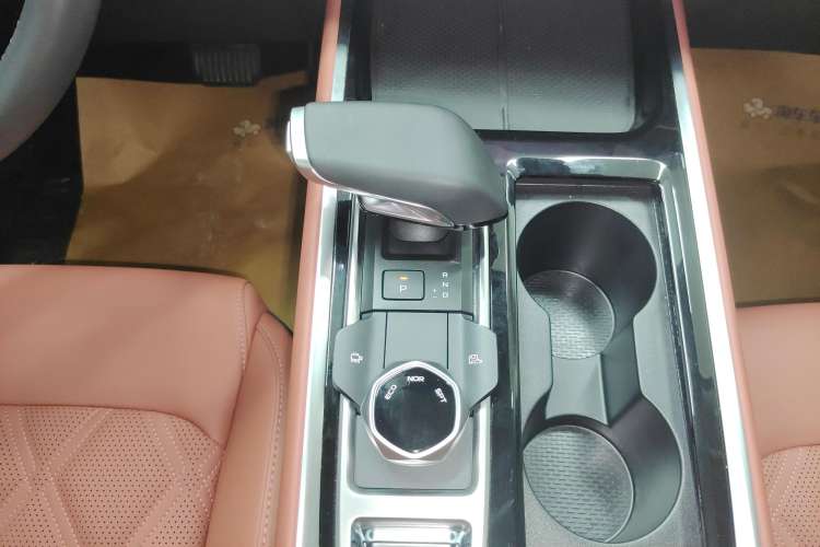 Used CHANGAN CS55PLUS 2024 3rd Generation 1.5T DCT Prestige Model Gear Lever
