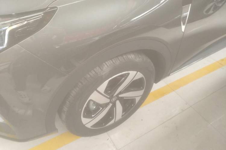 Used CHANGAN CS55PLUS 2024 3rd Generation 1.5T DCT Excellence Model Left Front Wheel Hub