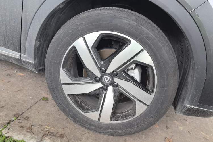Used CHANGAN CS55PLUS 2024 3rd Generation 1.5T DCT Prestige Model Right Front Wheel Hub