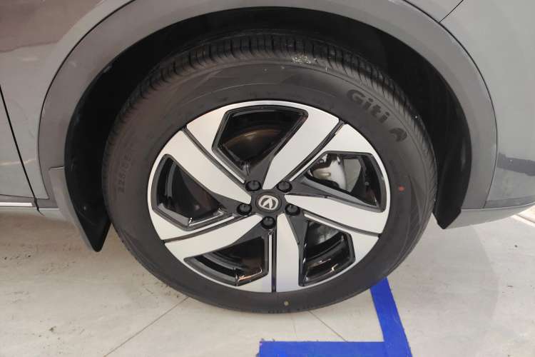 Used CHANGAN CS55PLUS 2024 3rd Generation 1.5T DCT Prestige Model Right Front Wheel Hub
