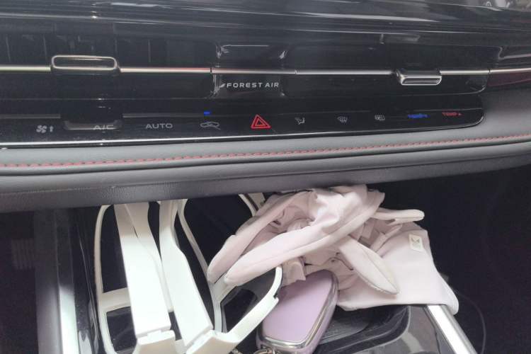 Used CHANGAN CS55PLUS 2024 3rd Generation 1.5T DCT Excellence Model Audio And AC Panel