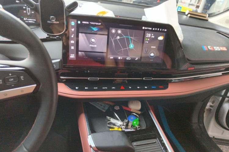Used CHANGAN CS55PLUS 2024 3rd Generation 1.5T DCT Prestige Model Audio And AC Panel