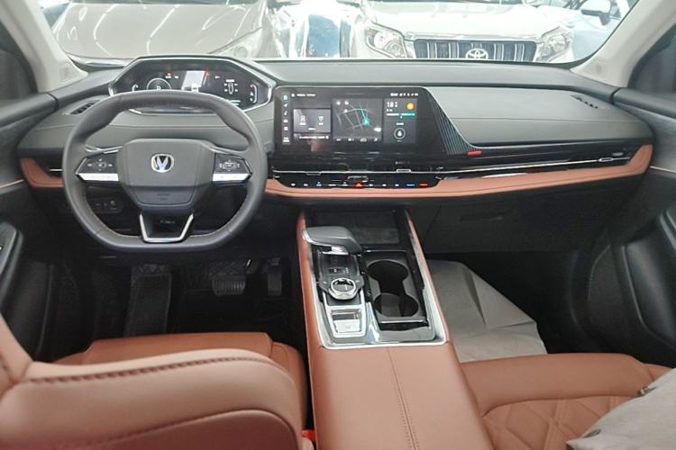 Used CHANGAN CS55PLUS 2024 3rd Generation 1.5T DCT Prestige Model Center Console
