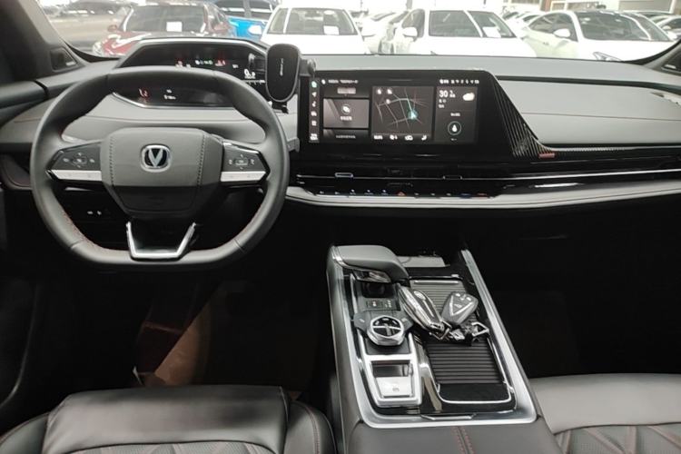 Used CHANGAN CS55PLUS 2024 3rd Generation 1.5T DCT Prestige Model Center Console