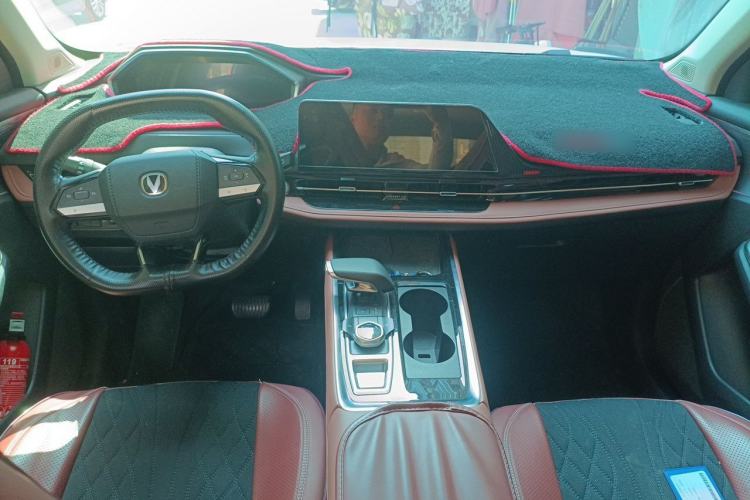 Used CHANGAN CS55PLUS 2024 3rd Generation 1.5T DCT Excellence Model Center Console