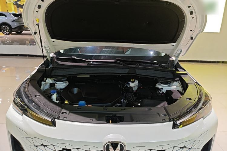 Used CHANGAN CS55PLUS 2024 3rd Generation 1.5T DCT Prestige Model Engine Bay