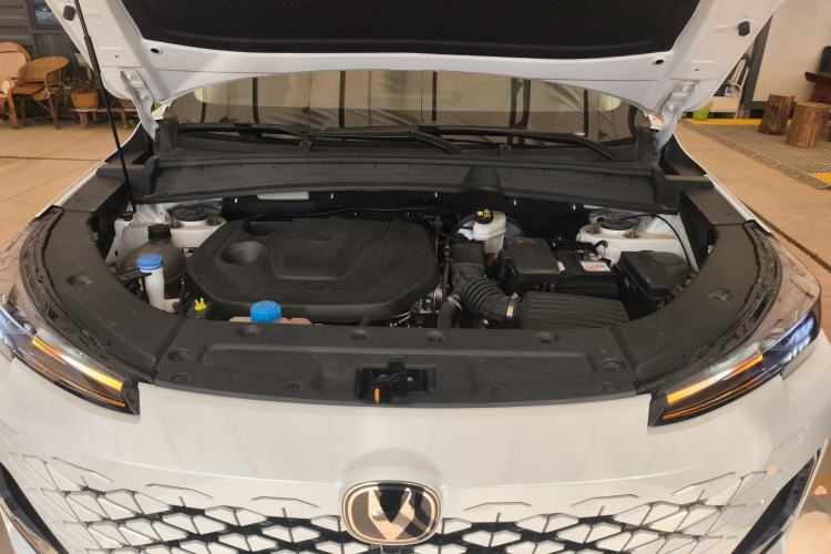 Used CHANGAN CS55PLUS 2024 3rd Generation 1.5T DCT Excellence Model Engine Bay
