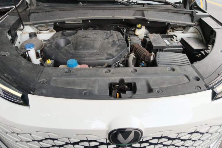 Used CHANGAN CS55PLUS 2024 3rd Generation 1.5T DCT Prestige Model Engine Bay