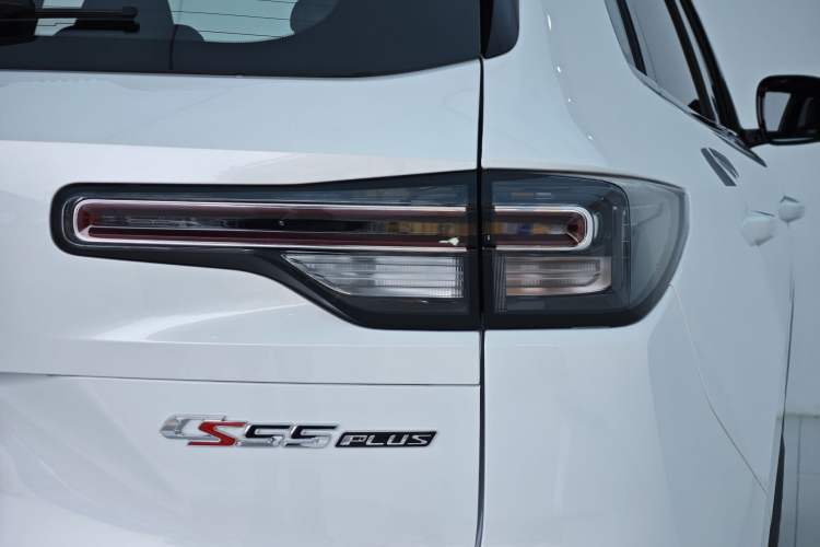 Used CHANGAN CS55PLUS 2024 3rd Generation 1.5T DCT Prestige Model Exterior 12