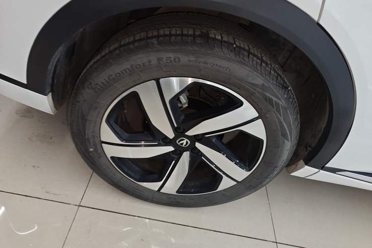 Used CHANGAN CS55PLUS 2024 3rd Generation 1.5T DCT Prestige Model Exterior 5
