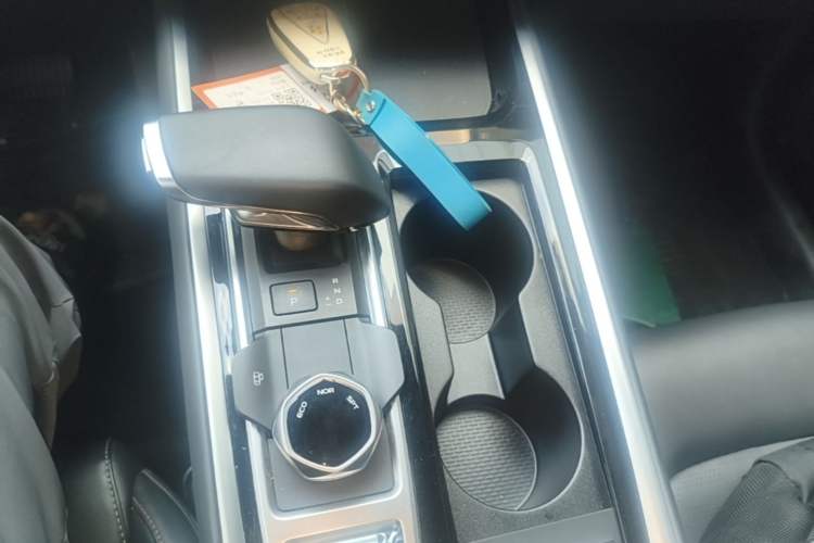 Used CHANGAN CS55PLUS 2024 3rd Generation 1.5T DCT Light-Year Edition Gear Lever