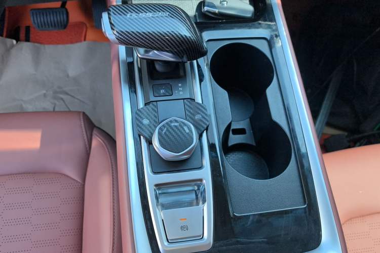 Used CHANGAN CS55PLUS 2024 3rd Generation 1.5T DCT Excellence Model Gear Lever