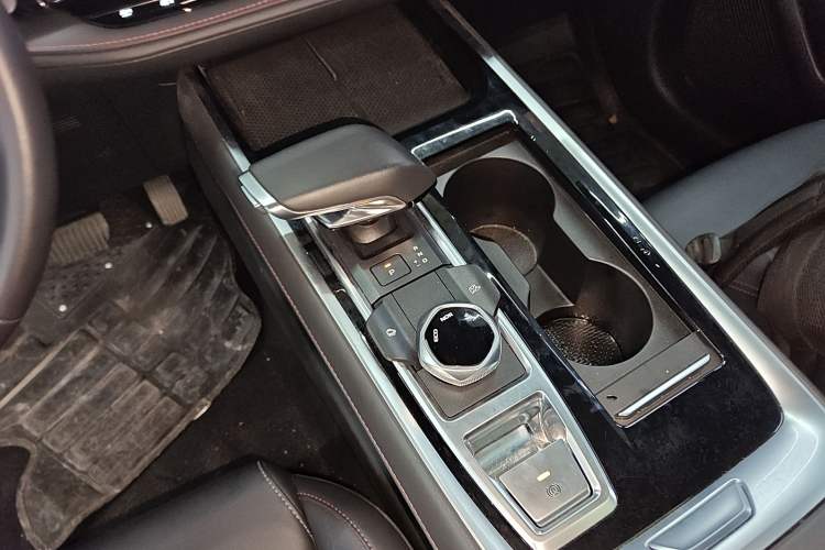 Used CHANGAN CS55PLUS 2024 3rd Generation 1.5T DCT Prestige Model Gear Lever