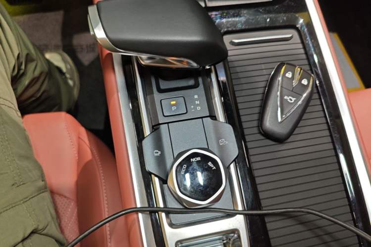 Used CHANGAN CS55PLUS 2024 3rd Generation 1.5T DCT Prestige Model Gear Lever