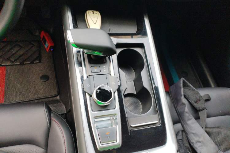 Used CHANGAN CS55PLUS 2024 3rd Generation 1.5T DCT Excellence Model Gear Lever