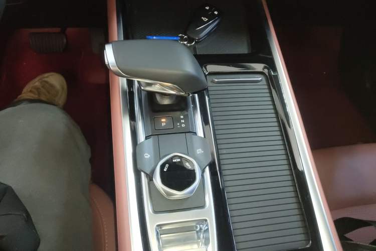 Used CHANGAN CS55PLUS 2024 3rd Generation 1.5T DCT Excellence Model Gear Lever