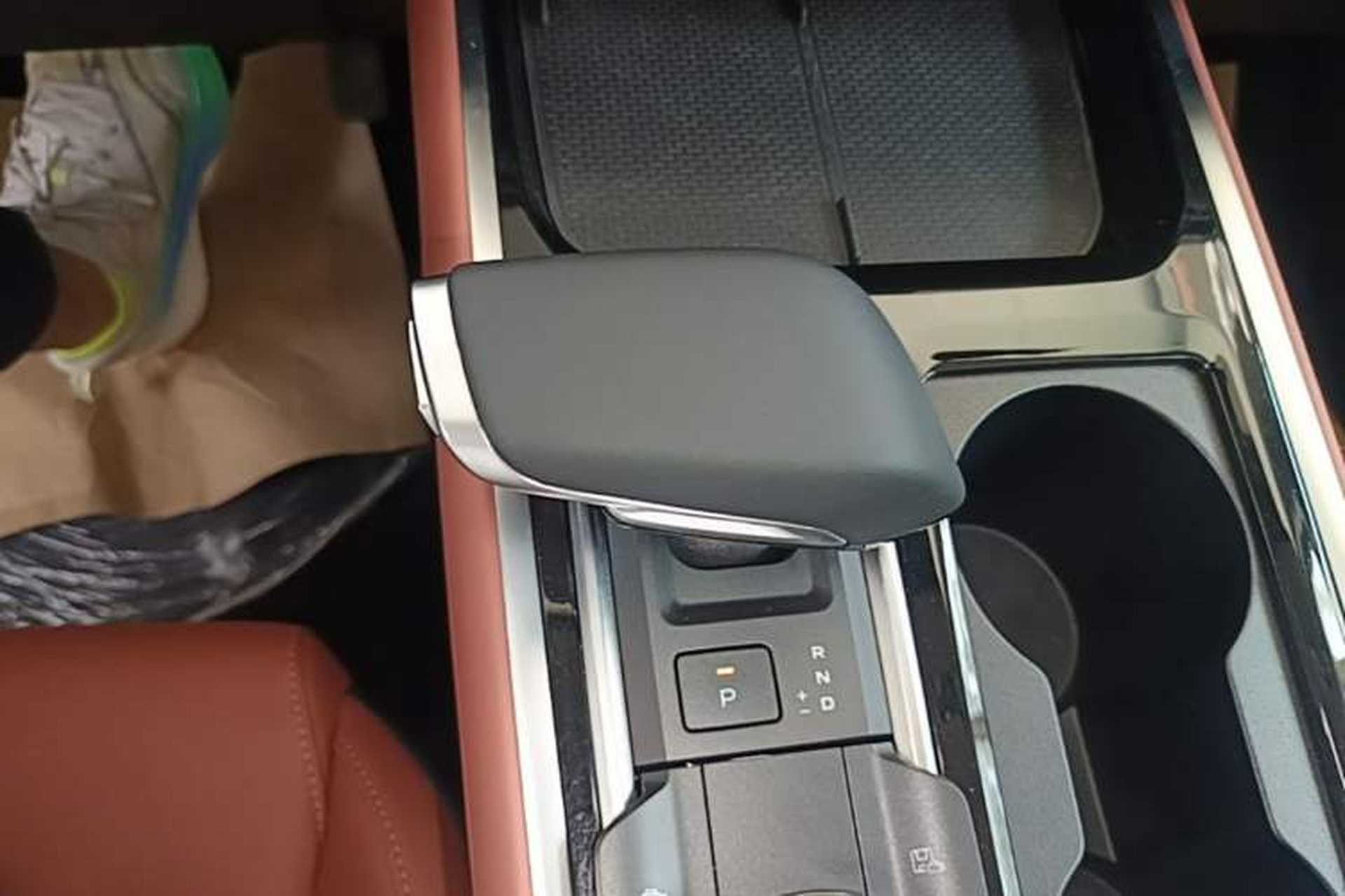 Used CHANGAN CS55PLUS 2024 3rd Generation 1.5T DCT Prestige Model Gear Lever