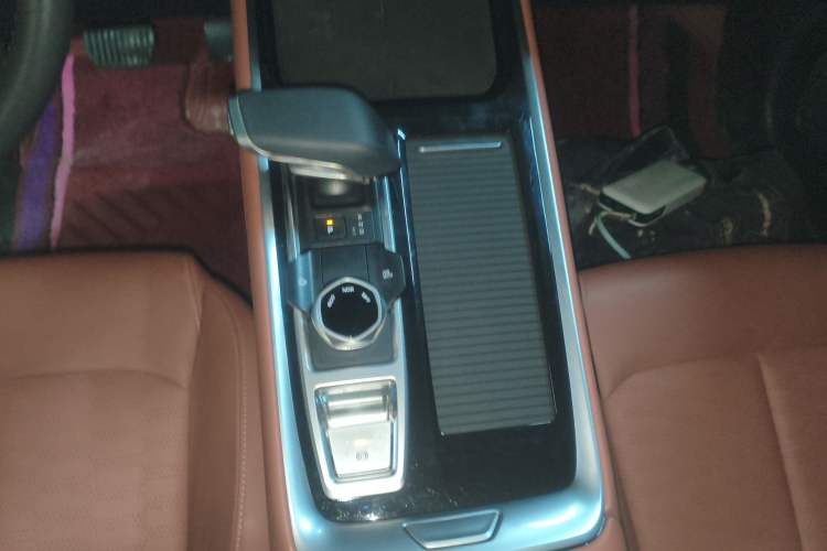 Used CHANGAN CS55PLUS 2024 3rd Generation 1.5T DCT Excellence Model Gear Lever
