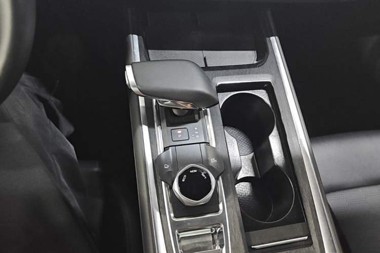 Used CHANGAN CS55PLUS 2024 3rd Generation 1.5T DCT Excellence Model Gear Lever
