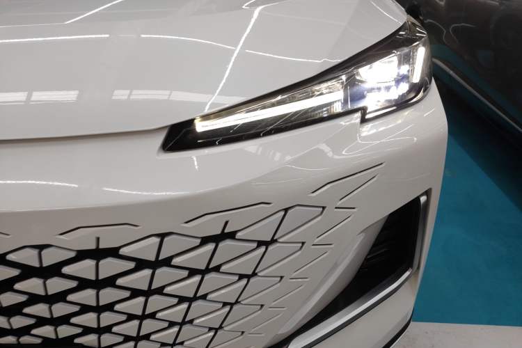 Used CHANGAN CS55PLUS 2024 3rd Generation 1.5T DCT Prestige Model Left Front Headlight