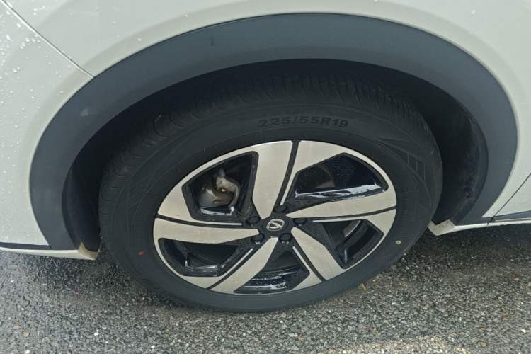 Used CHANGAN CS55PLUS 2024 3rd Generation 1.5T DCT Prestige Model Left Front Wheel Hub