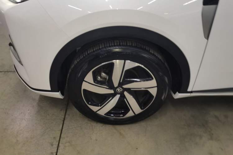 Used CHANGAN CS55PLUS 2024 3rd Generation 1.5T DCT Prestige Model Left Front Wheel Hub