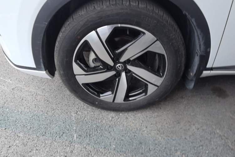 Used CHANGAN CS55PLUS 2024 3rd Generation 1.5T DCT Prestige Model Left Front Wheel Hub