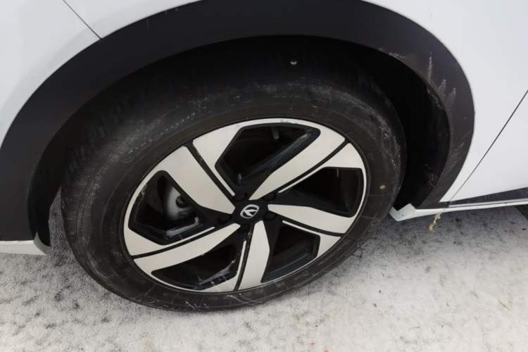 Used CHANGAN CS55PLUS 2024 3rd Generation 1.5T DCT Prestige Model Left Front Wheel Hub