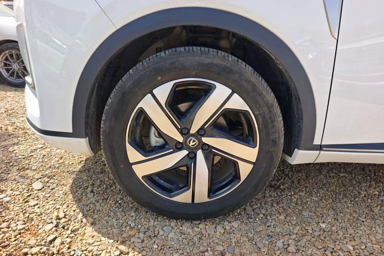 Used CHANGAN CS55PLUS 2024 3rd Generation 1.5T DCT Excellence Model Left Front Wheel Hub